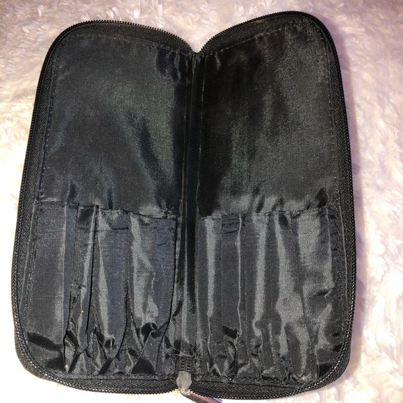 Morphe brush case! - Picture 2 of 2